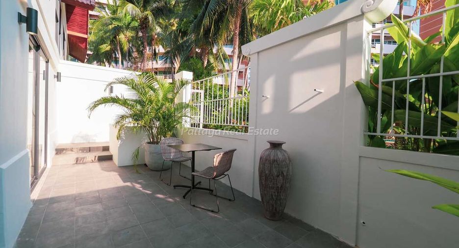 For sale 8 bedrooms villa in Bang Lamung, Chonburi