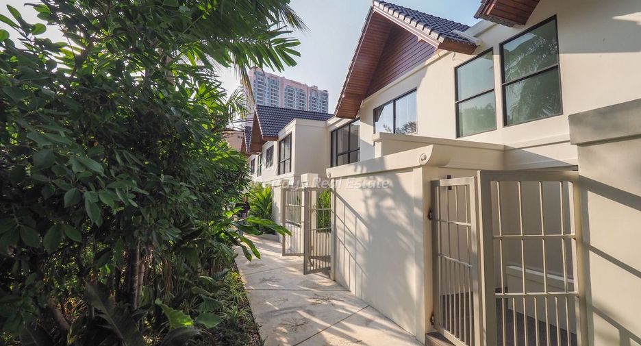 For sale 8 bedrooms villa in Bang Lamung, Chonburi