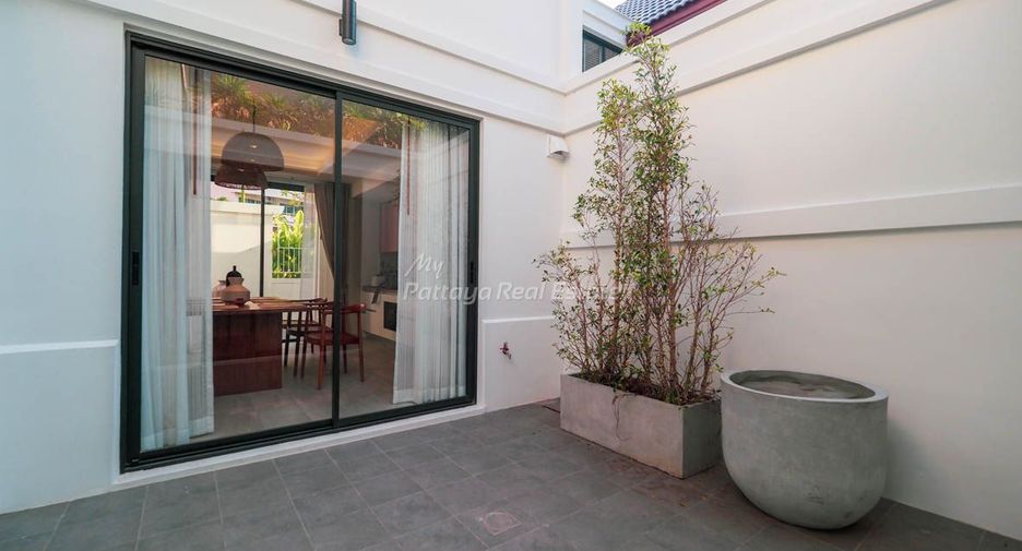 For sale 8 bedrooms villa in Bang Lamung, Chonburi