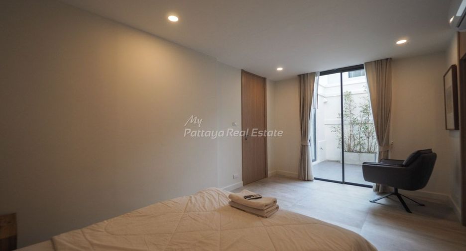 For sale 8 bedrooms villa in Bang Lamung, Chonburi