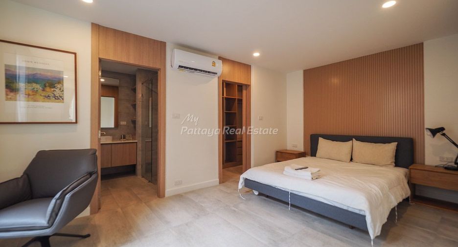 For sale 8 bedrooms villa in Bang Lamung, Chonburi