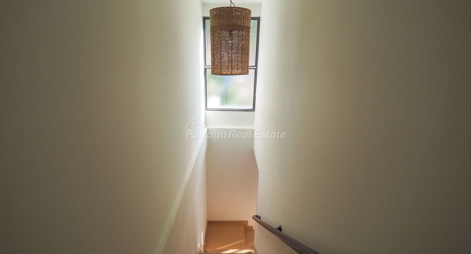 For sale 8 bedrooms villa in Bang Lamung, Chonburi