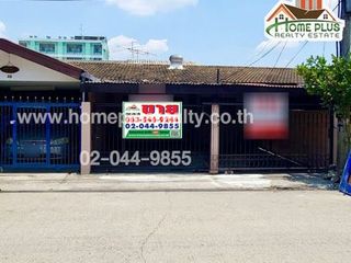 For sale 3 bed townhouse in Thanyaburi, Pathum Thani