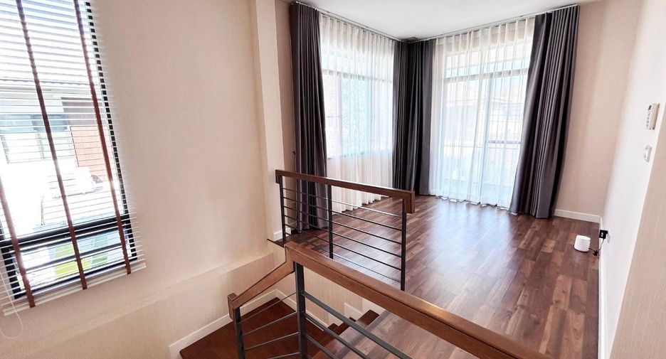 For rent and for sale 4 bedrooms house in Prawet, Bangkok