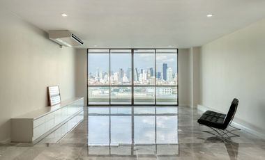 Wohnung zur Miete mit 3 Zimmer in Bang Rak, Bangkok