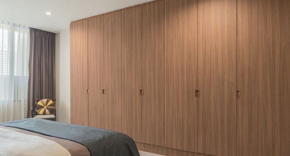 For rent 3 bedrooms condo in Bang Rak, Bangkok