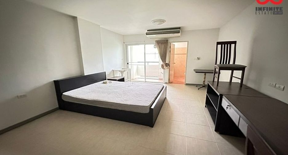 For sale 55 Beds serviced apartment in Chatuchak, Bangkok