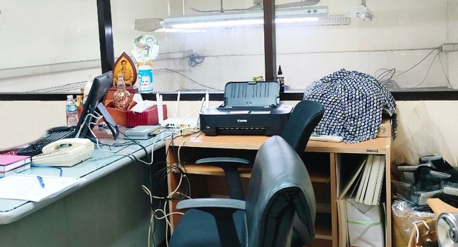 For sale 2 bedrooms retail Space in Samphanthawong, Bangkok