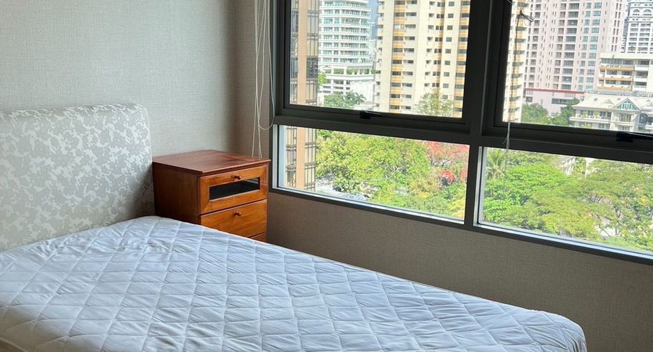 Condo en alquiler de 3 habitaciones en Khlong Toei, Bangkok