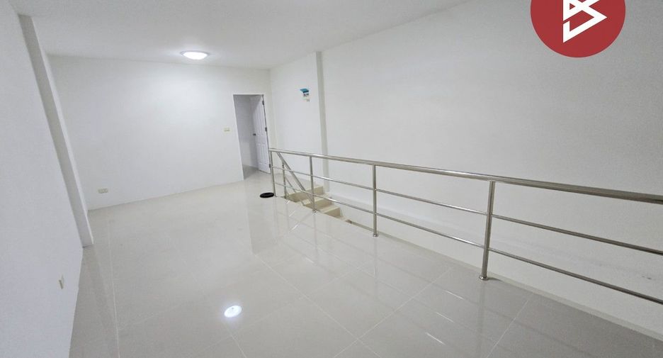 For sale 4 bed retail Space in Klaeng, Rayong