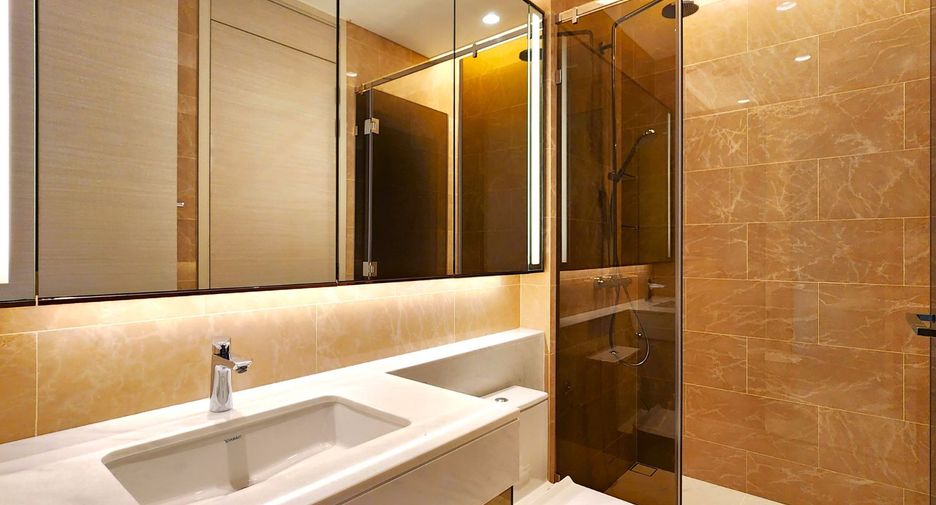 Wohnung zur Miete und zum Kauf mit 5 Zimmer in Pathum Wan, Bangkok
