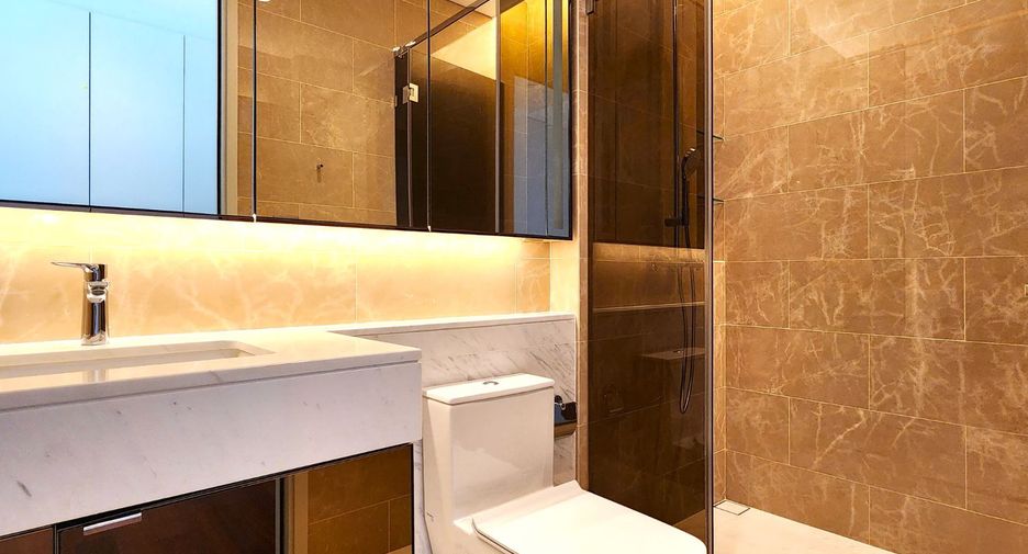 Wohnung zur Miete und zum Kauf mit 5 Zimmer in Pathum Wan, Bangkok