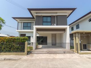 For Rent 3 Bedroom House In San Kamphaeng, Chiang Mai