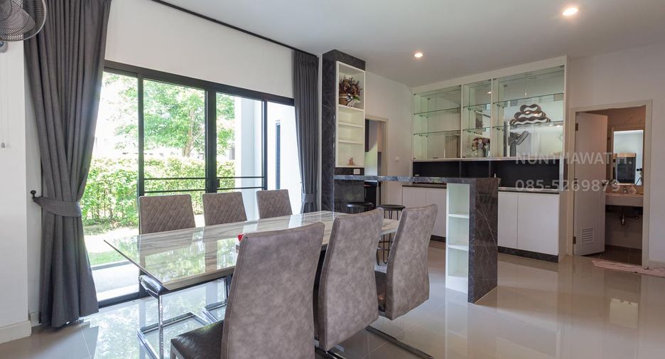 For rent 3 bedrooms house in San Kamphaeng, Chiang Mai