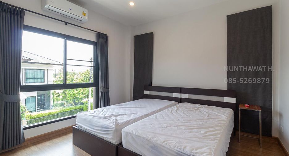 For rent 3 bedrooms house in San Kamphaeng, Chiang Mai