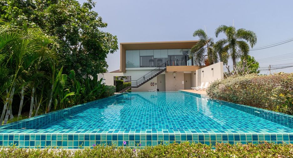 For rent 3 bedrooms house in San Kamphaeng, Chiang Mai