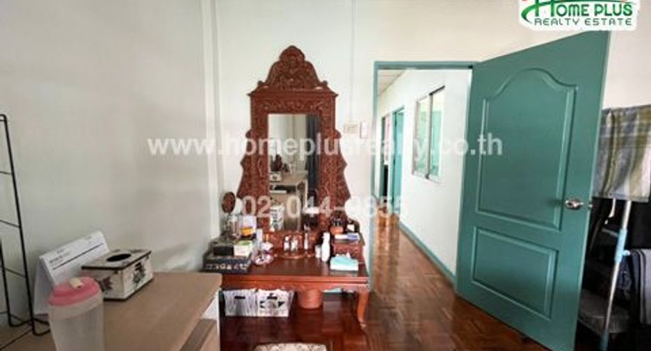 Reihenhaus zum Kauf mit 3 Zimmer in Khlong Sam Wa, Bangkok