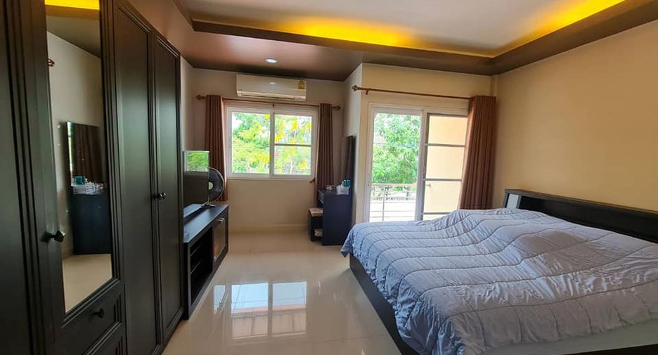 Reihenhaus zum Kauf mit 2 Zimmer in Mueang Rayong, Rayong
