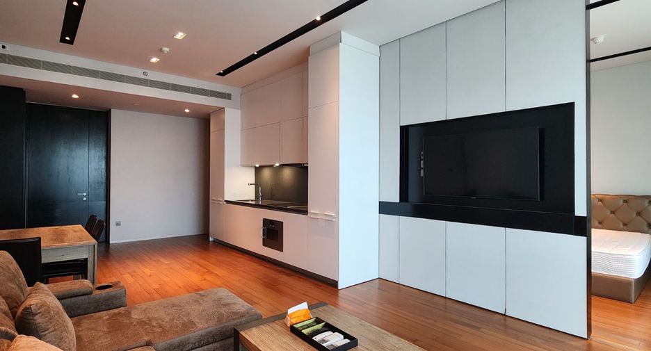 For rent 1 bed condo in Khlong San, Bangkok