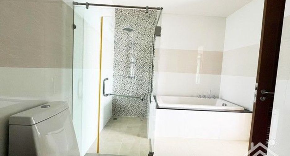 For sale 2 bedrooms condo in Mueang Chon Buri, Chonburi