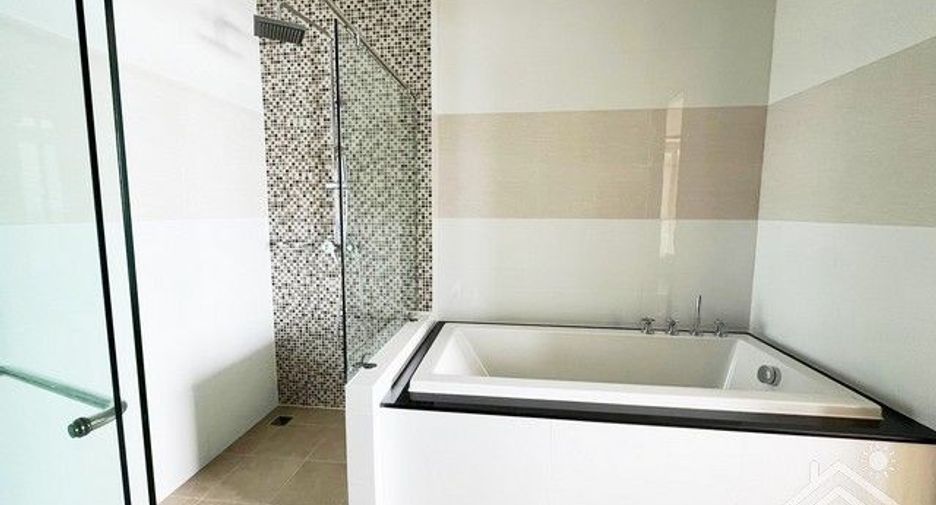 For sale 2 bedrooms condo in Mueang Chon Buri, Chonburi