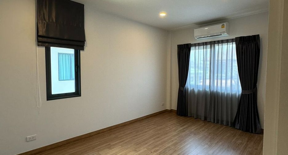 For rent 4 bed house in Don Mueang, Bangkok