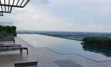 For sale 3 bedrooms condo in Min Buri, Bangkok