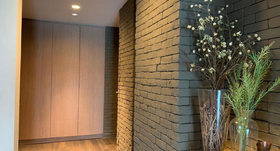 For rent 3 bedrooms condo in Watthana, Bangkok