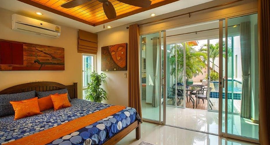 For rent 3 bedrooms villa in Mueang Phuket, Phuket