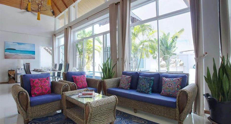 For rent 3 bedrooms villa in Mueang Phuket, Phuket