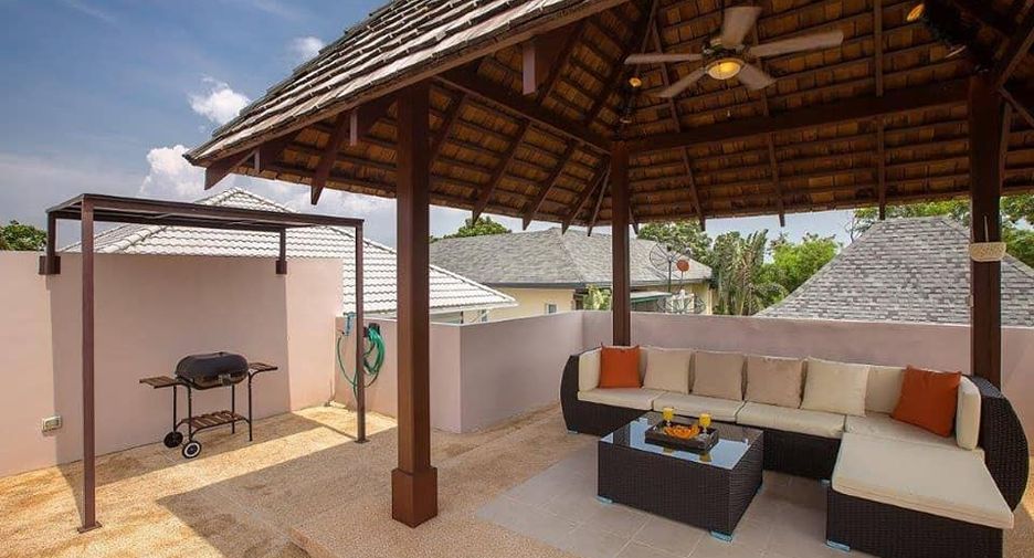 For rent 3 bedrooms villa in Mueang Phuket, Phuket