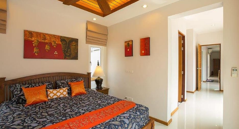 For rent 3 bedrooms villa in Mueang Phuket, Phuket