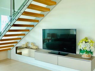 For rent 3 bedrooms condo in Sathon, Bangkok