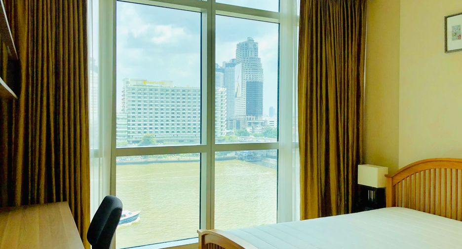 For rent 3 bedrooms condo in Sathon, Bangkok