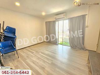 Gewerbefläche zum Kauf mit 5 Zimmer in Sam Phran, Nakhon Pathom