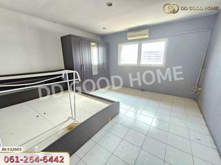 Gewerbefläche zum Kauf mit 5 Zimmer in Sam Phran, Nakhon Pathom