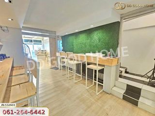 Gewerbefläche zum Kauf mit 5 Zimmer in Sam Phran, Nakhon Pathom
