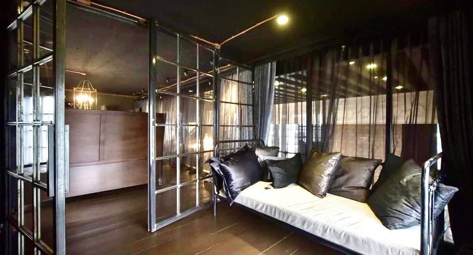 À louer 3 chambres condo à Khlong Toei, Bangkok