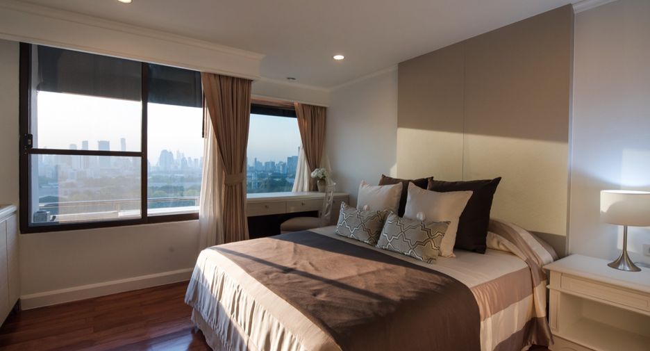 Condo en alquiler de 2 habitaciones en Khlong Toei, Bangkok