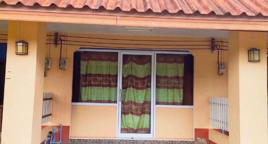 For sale 1 bed townhouse in Sawi, Chumphon