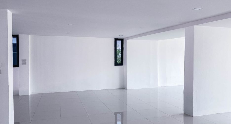 Büro zum Kauf in Wang Thonglang, Bangkok