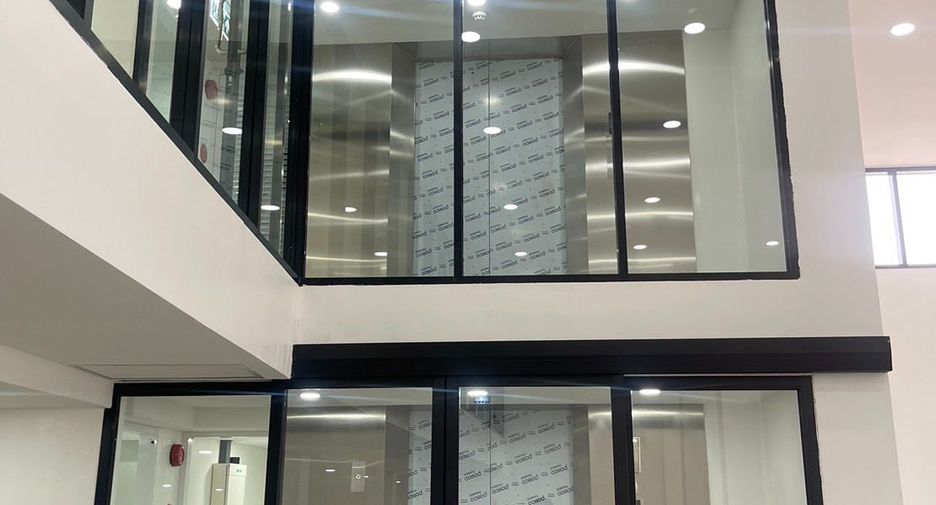 Büro zum Kauf in Wang Thonglang, Bangkok