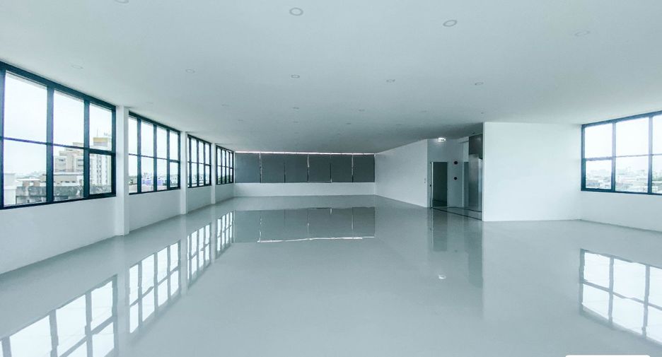 Büro zum Kauf in Wang Thonglang, Bangkok