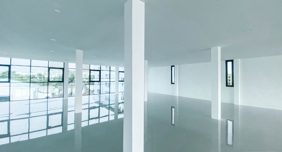 Büro zum Kauf in Wang Thonglang, Bangkok