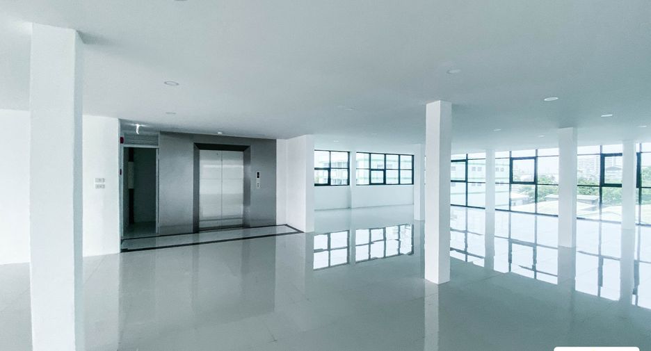 For rent and for sale office in Wang Thonglang, Bangkok