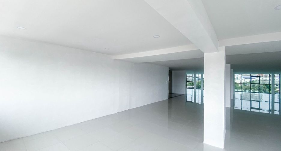 Büro zum Kauf in Wang Thonglang, Bangkok