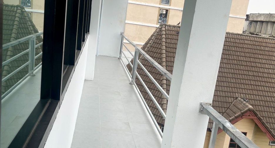 Büro zum Kauf in Wang Thonglang, Bangkok