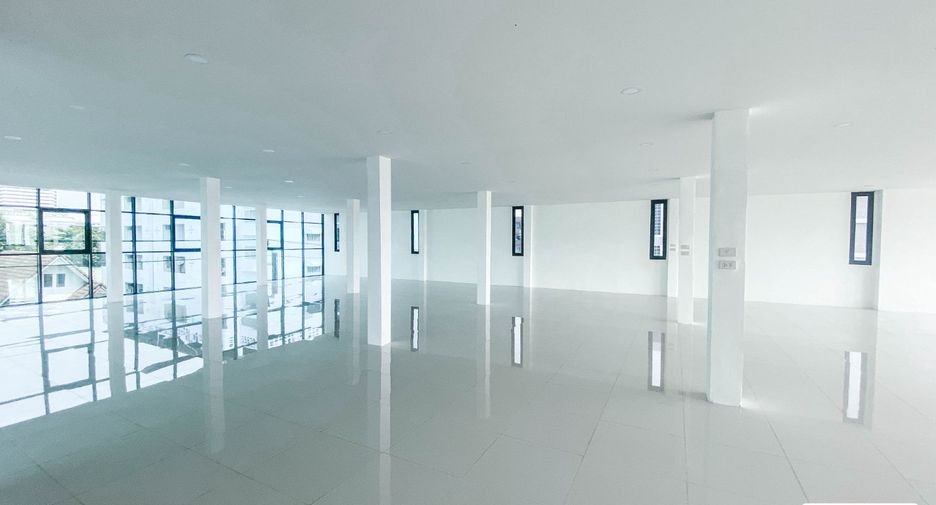 Büro zum Kauf in Wang Thonglang, Bangkok