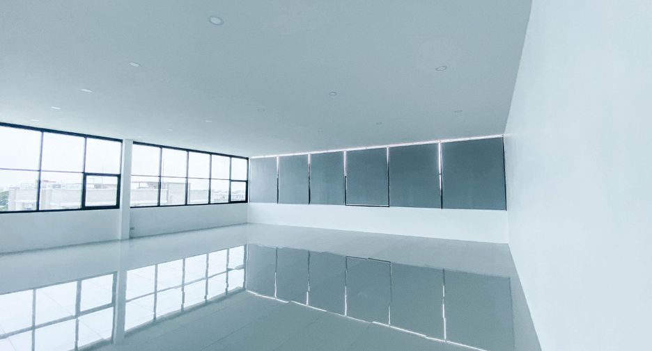 Büro zum Kauf in Wang Thonglang, Bangkok