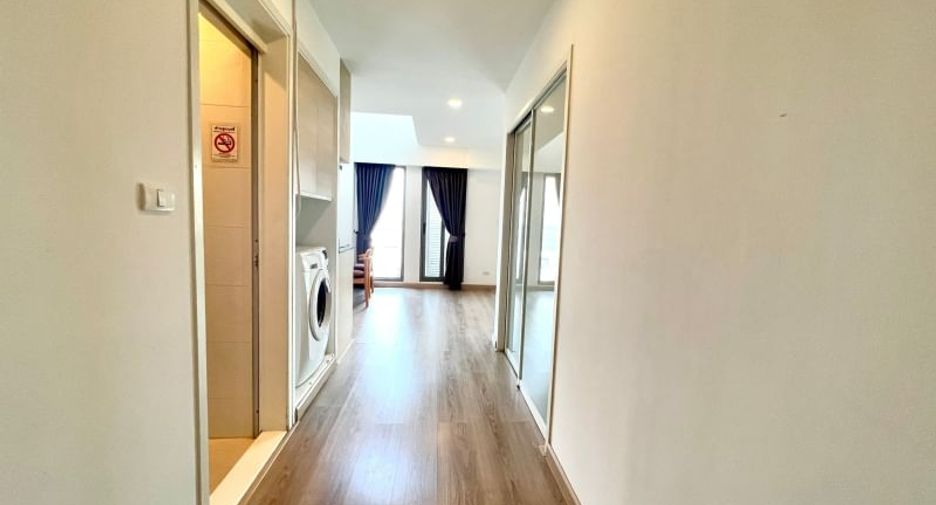 For sale 3 bedrooms condo in Si Racha, Chonburi